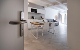 Picalof Apartments